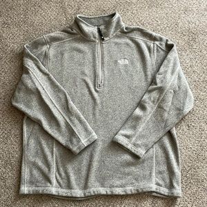 Nice oatmeal colored North Face pullover